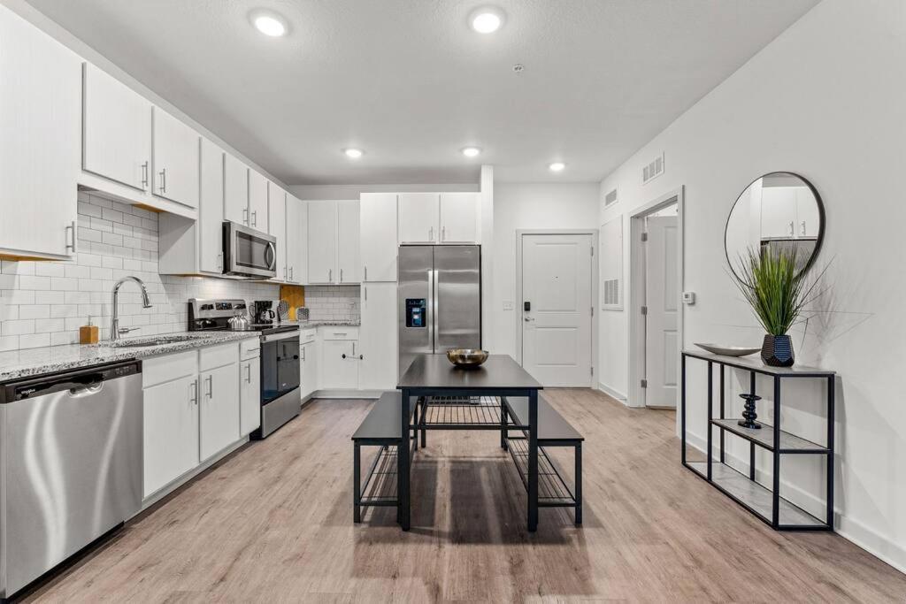 Complete Apartment ,10 Min To Parks Pets Allowed, Resort-Style Amenities Орландо Экстерьер фото