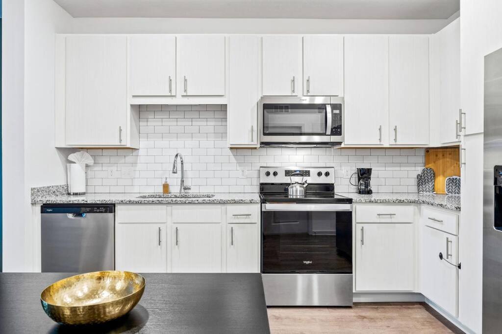 Complete Apartment ,10 Min To Parks Pets Allowed, Resort-Style Amenities Орландо Экстерьер фото