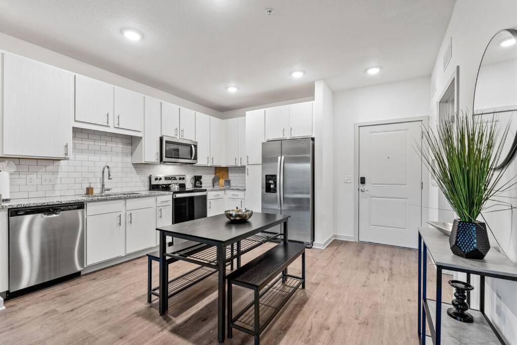 Complete Apartment ,10 Min To Parks Pets Allowed, Resort-Style Amenities Орландо Экстерьер фото